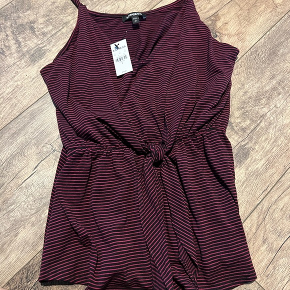 NWT express top, size small - Picture 3 of 3